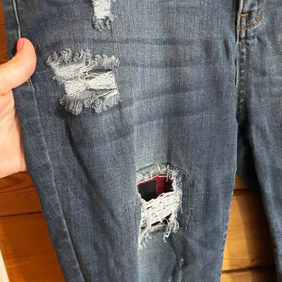 JUDY BLUE Buffalo Plaid Patch Distressed Skinny Jeans Size 32 - Picture 6 of 11